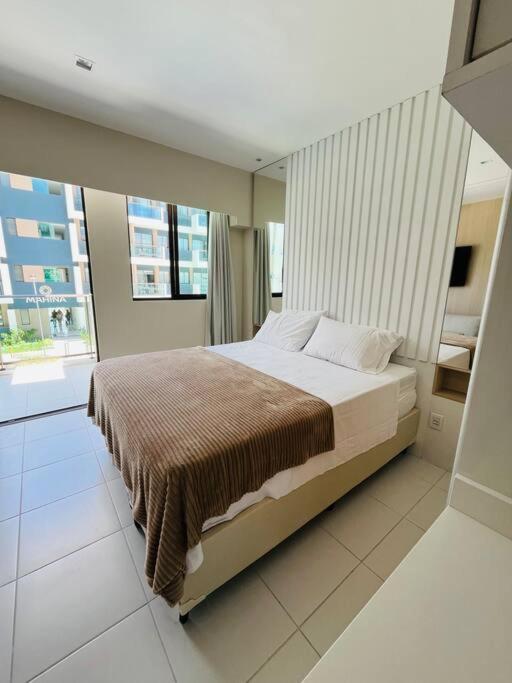 Flat Em Muro Alto Com Piscina, Ar-condicionado E Cozinha Equipada *