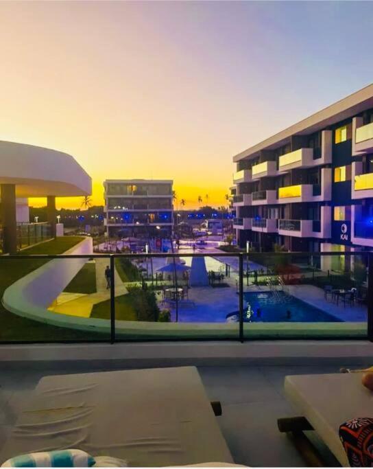 Flat Em Muro Alto Com Piscina, Ar-condicionado E Cozinha Equipada Apartamento