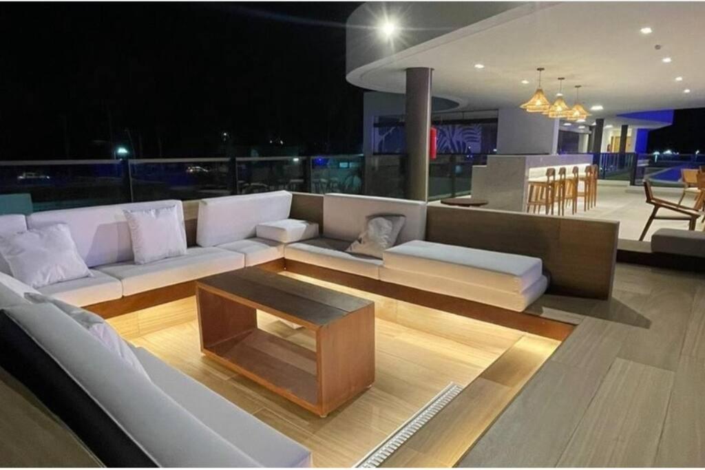 Flat Em Muro Alto Com Piscina, Ar-condicionado E Cozinha Equipada Pôrto das Galinhas