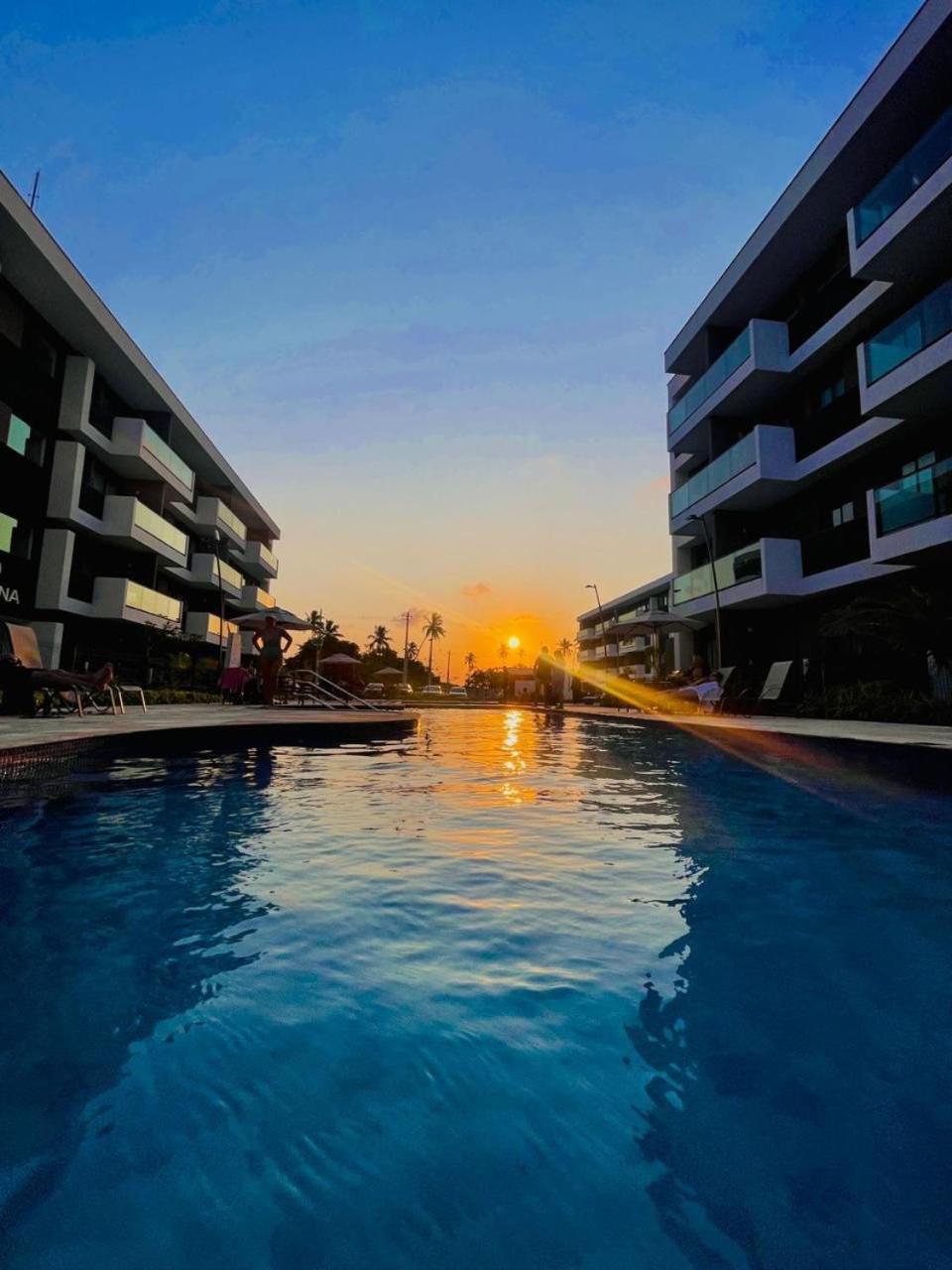 Flat Em Muro Alto Com Piscina, Ar-condicionado E Cozinha Equipada Apartment